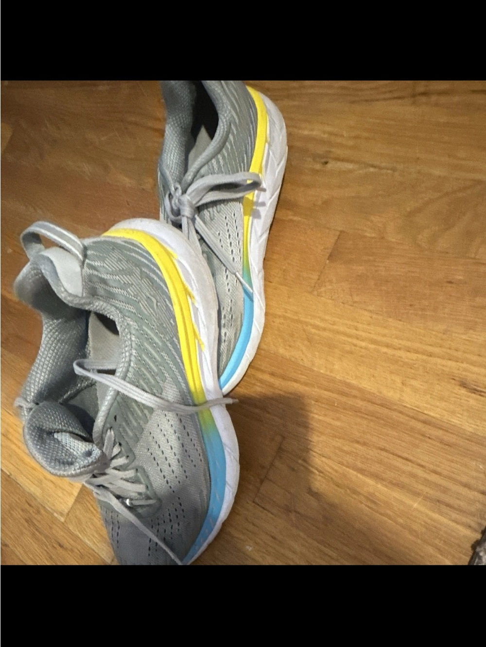 Hoka One One Clifton 5 1093756 Low Top Lace Up Running Sneaker Gray/Yellow